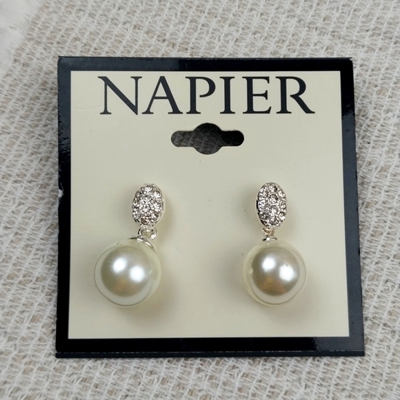 ✨️Giveaway #1 + FREE SHIPPING  ✨️ - Picture 1 of 1